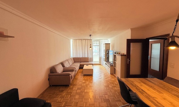 Baumberg Apartamento | Modern 3 room apartment