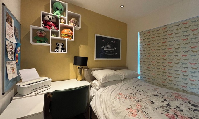 Sands End Apartamento | Modern 3BD with Private Balcony, Imperial Wharf