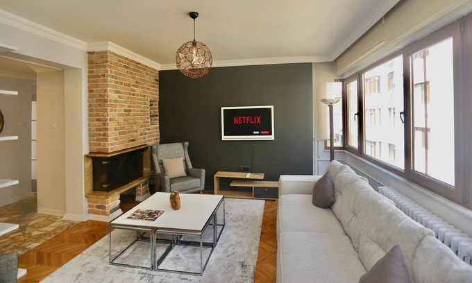 Nisantasi Apartamento | Modern 3BDR @ Nisantasi w/ Indoor Fire Pit