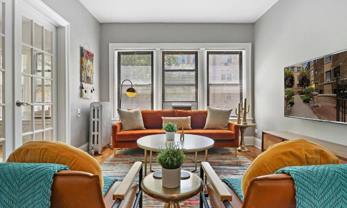 Lake View East Apartamento | Modern 3BR Apt in Boystown, 12-min walk to Wrigley - Stratford 1S
