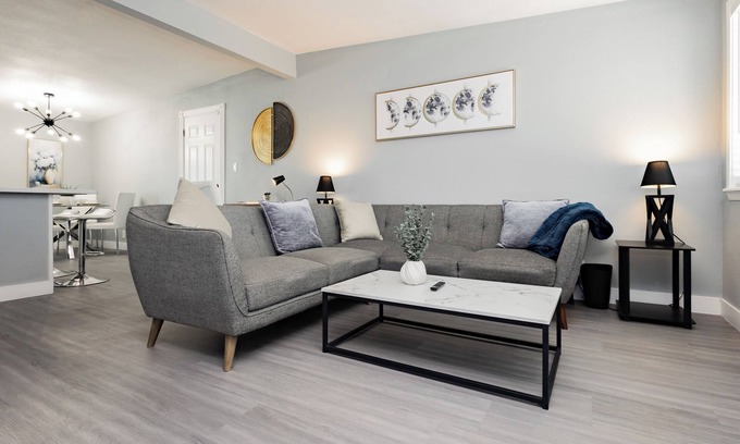 Winchester Casa | Modern 3BR Home w/ Backyard Oasis, Near the Strip