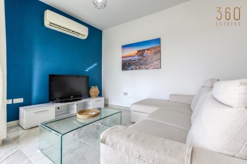 Mellieħa Heights Apartamento | Modern 3BR home with lovely terrace in Mellieha by 360 Estates