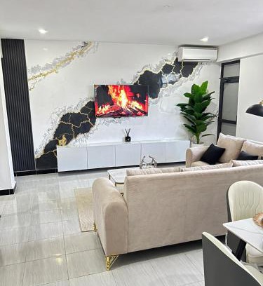 Masaki Apartamento | Modern 3BR in Masaki With Gym &Pool