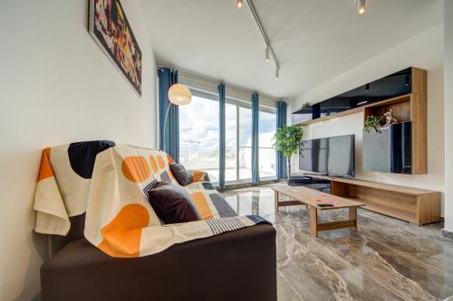 Pieta Apartamento | Modern 3BR Penthouse with Valletta Views & Terrace