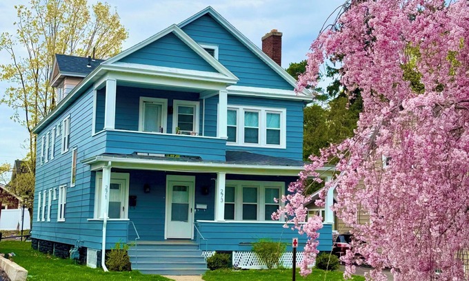 Syracuse Apartamento | Modern 3BR Retreat Spacious Stay Near Destiny USA