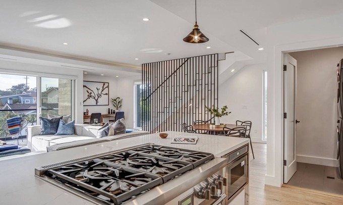 Palms Casa | Modern 4-bedroom home with charge station Centrally located near Culver City