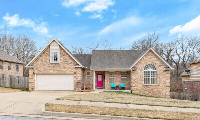 Bentonville Casa | Cyclist's Haven: 4BR in Central Bentonville