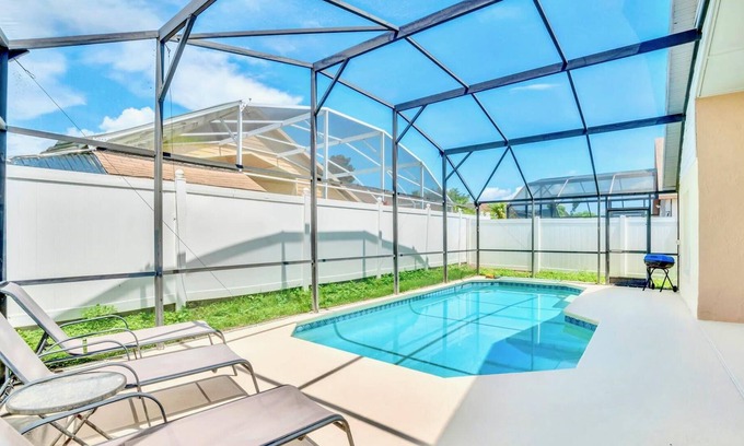 Indian Point Casa | Modern 4BR Home - Pool Games Room - Near Disney