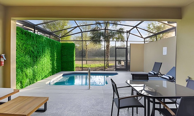 Loughman Casa | Modern 4BR w/Private Pool in Solterra Resort