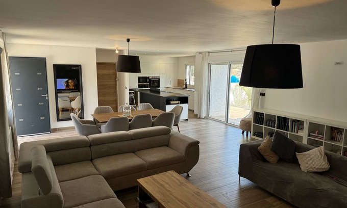 Les 3 Ponts Villa | Villa Nimes - Sur Francia Julio Yagusto, 1350euross,380ewe,175eurosdia,10 Personas