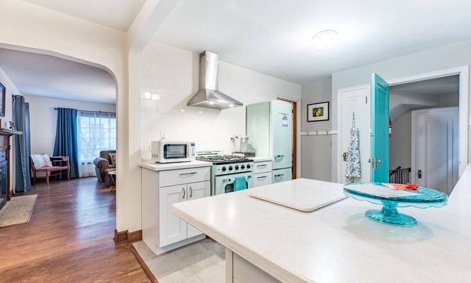 Wausau Casa | Modern 50's Retro Charm
