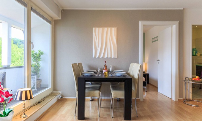 Ludwigshafen Apartamento | Moderno apartamento de 51 m2 con vista al lago para 2 personas.