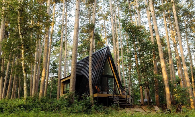 Hackensack Cabina | Modern A Frame Cabin on Private Nature Lake