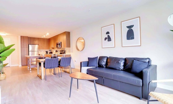 Jefferson Manor Apartamento | Modern Alexandria Apt | Shopping & Metro Nearby