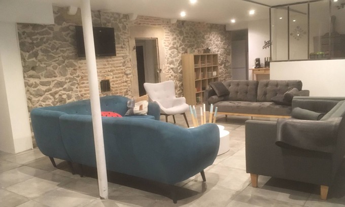 Saubrigues Casa | Casa de vacaciones moderna y luminosa con piscina privada para 18pax