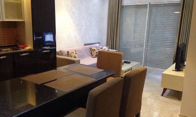Eastern Khezama Apartamento | Apartamento moderno y encantador con vista al mar.
