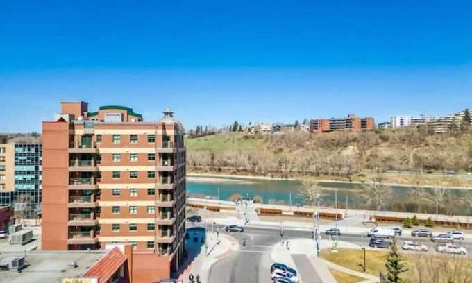 Bow Riverfront Apartamento | Modern and Charming one bedroom Apartment Calgary downtown #503