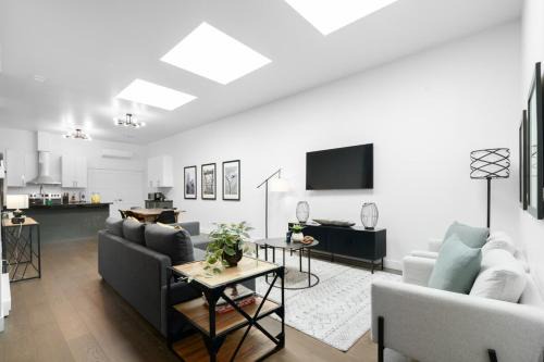 La Petite-Patrie Apartamento | Modern and Cozy 2bdr near St-Hubert Plaza