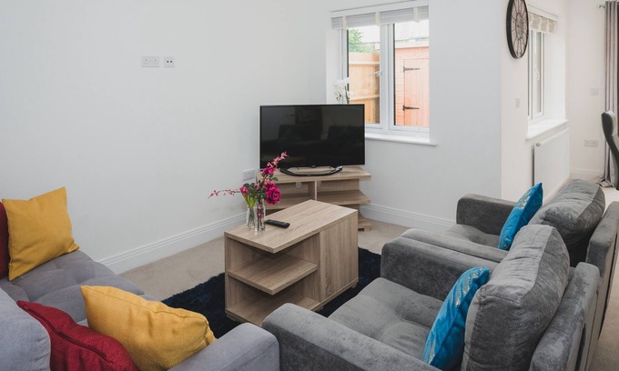 Bracknell Casa | Modern and Outstanding Bracknell House