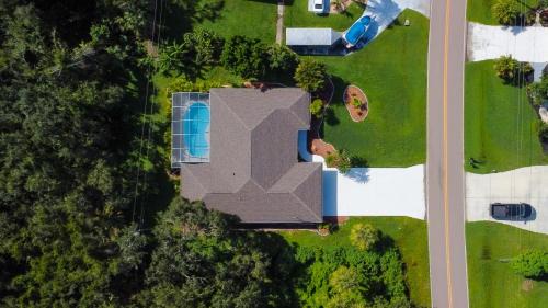 Port Charlotte Casa | Modern and Spacious 3bdrm and 3 bath house with pool