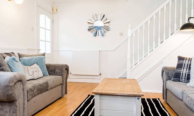 Ipswich Casa | Modern and Spacious 4 Bedroom Home in Ipswich