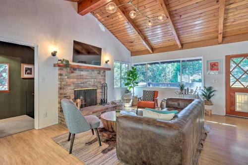 Crestline Casa | Modern and Unique Cabin with Deck by Lake Gregory!