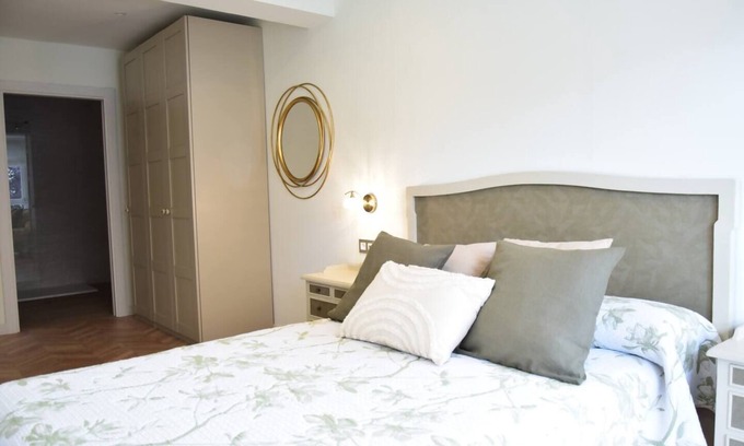 Gijon-Este Apartamento | Apartamento moderno y cálido a 9 min de la playa