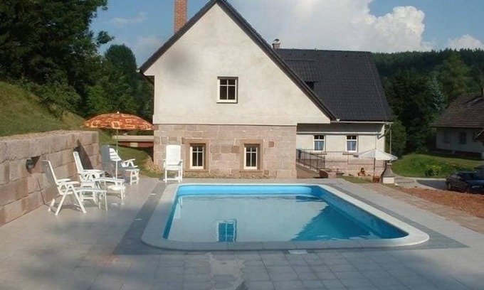 Stupná Apartamento | Modern Apartment in Vidochov with Swimming Pool