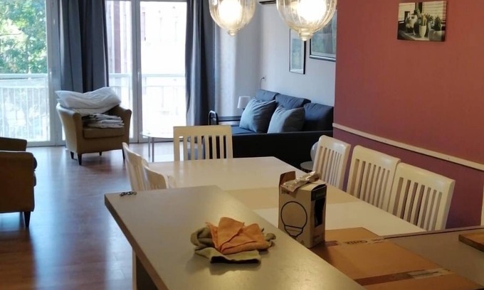 Mestalla Apartamento | Ideal teletrabajo, amplio,entre centro y la playa. Jardin Turia, familias,
