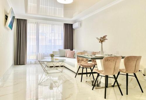Pomorie Apartamento | Modern Apartment for 4 Guests Sea View & Free Parking