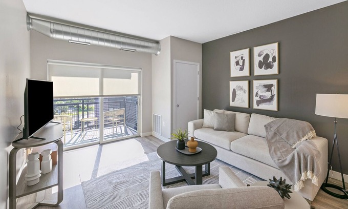 Eden Prairie Apartamento | Modern Apartment in Prime Location (ID7210X86)