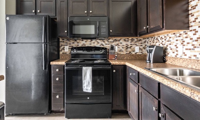 Powdersville Apartamento | Modern Apartment in Prime Location (ID8624X14)