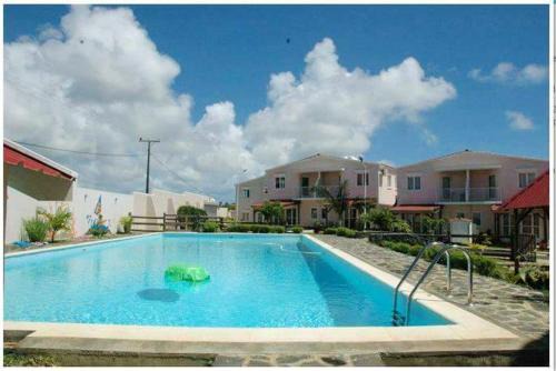 Grand Gaube Apartamento | Modern Apartment in Melville, Pool View, 120 m²