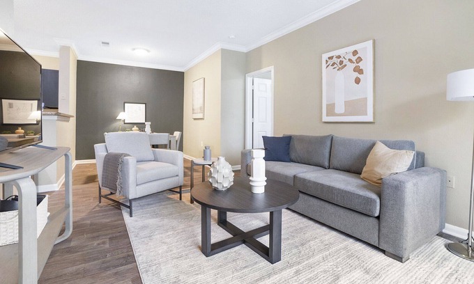 Lexington Apartamento | Modern Apartment in Prime Location (ID9397X96)