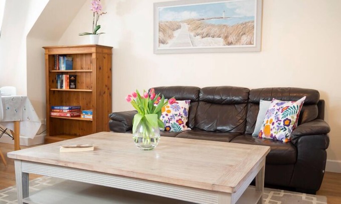 St Sampsons Apartamento | Modern apartment in picturesque north Guernsey, by beautiful bay and Vale Castle