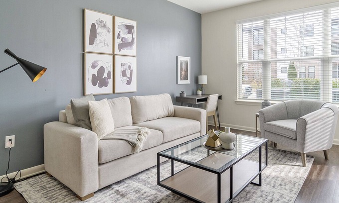 Crabtree Apartamento | Modern Apartment in Prime Location (ID1267X878)