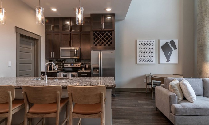 Vickery Meadow Apartamento | Modern Apartment in Prime Location (ID4487X26)