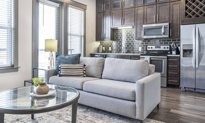 Vickery Meadow Apartamento | Modern Apartment in Prime Location (ID914)