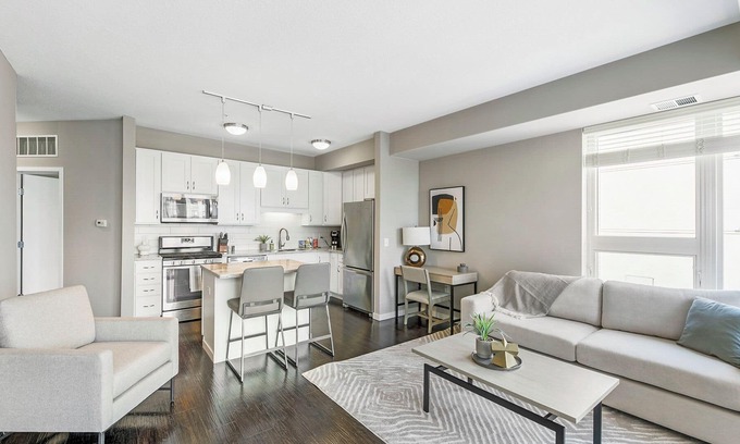 Edina Apartamento | Modern Apartment in Prime Location (ID8029X20)