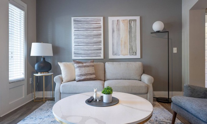 West Ashley Apartamento | Modern Apartment in Prime Location (ID1777X59)