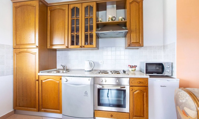 Viskovo Apartamento | Apartamento moderno en Viškovo con balcón