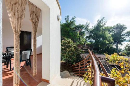 Zavala Apartamento | Modern apartment in Zavala, 50 m² with free parking.