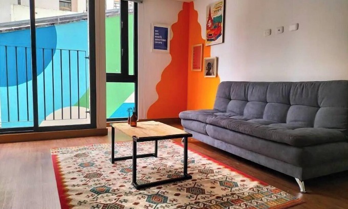 Financial District Apartamento | Modern apartment near downtown - close to all must visits!