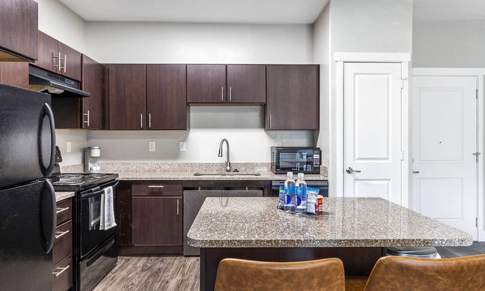 Fairpark Apartamento | Modern Apartment in Prime Location (ID4626X4)