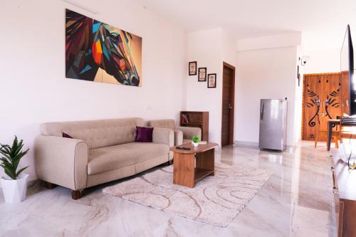 Agara Apartamento | Modern Apartment with Balcony - Electronic City