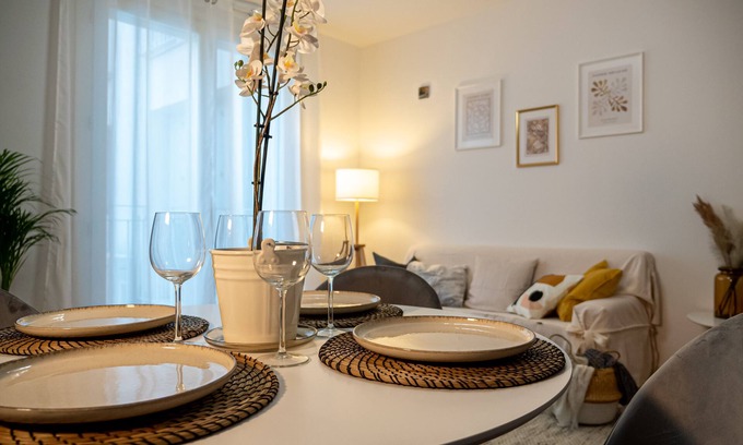 Mantua Apartamento | Modern apartment with private park - Maison Blanche