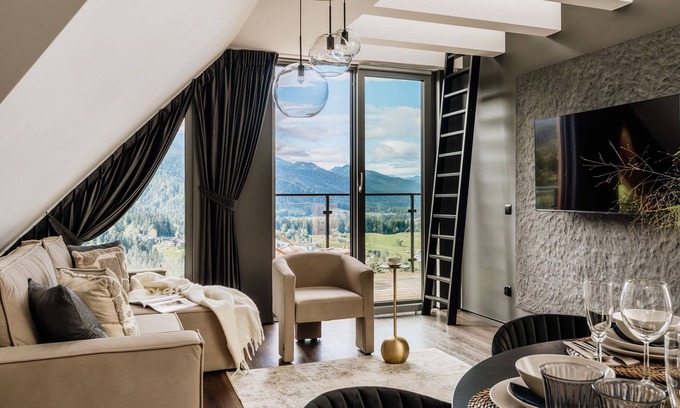 Zakopane Apartamento | Modern apartment with mountain view and pool
