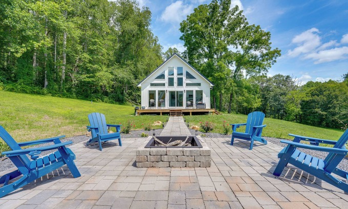 Dryden Casa | Modern Appalachian Vacation Rental w/ River Access