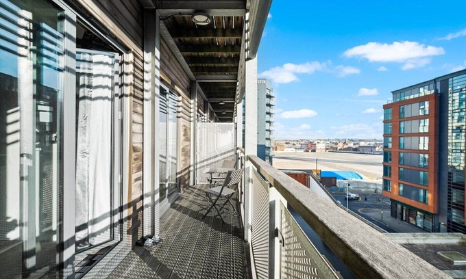 Theatreland Birmingham Apartamento | Modern Arcadian Center Apartment By Azura Nights