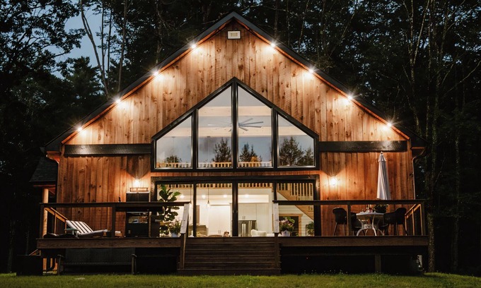 Narrowsburg Chalet De Esquí | Modern Artistic Lux New Chalet with pond and fire pit in Narrowsburg